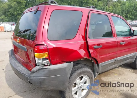 2005 Ford Escape Xlt z USA, uszkodzony, nr VIN 1FMYU93125KB84638